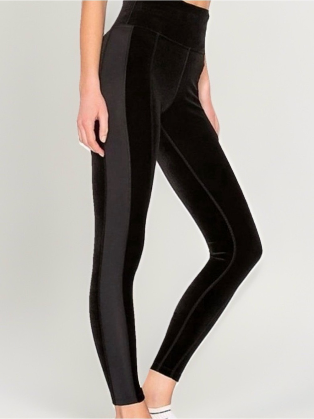 Alala Women’s Medium Velvet Tight in Bordeaux Black NWT Stretch Leggings Pants